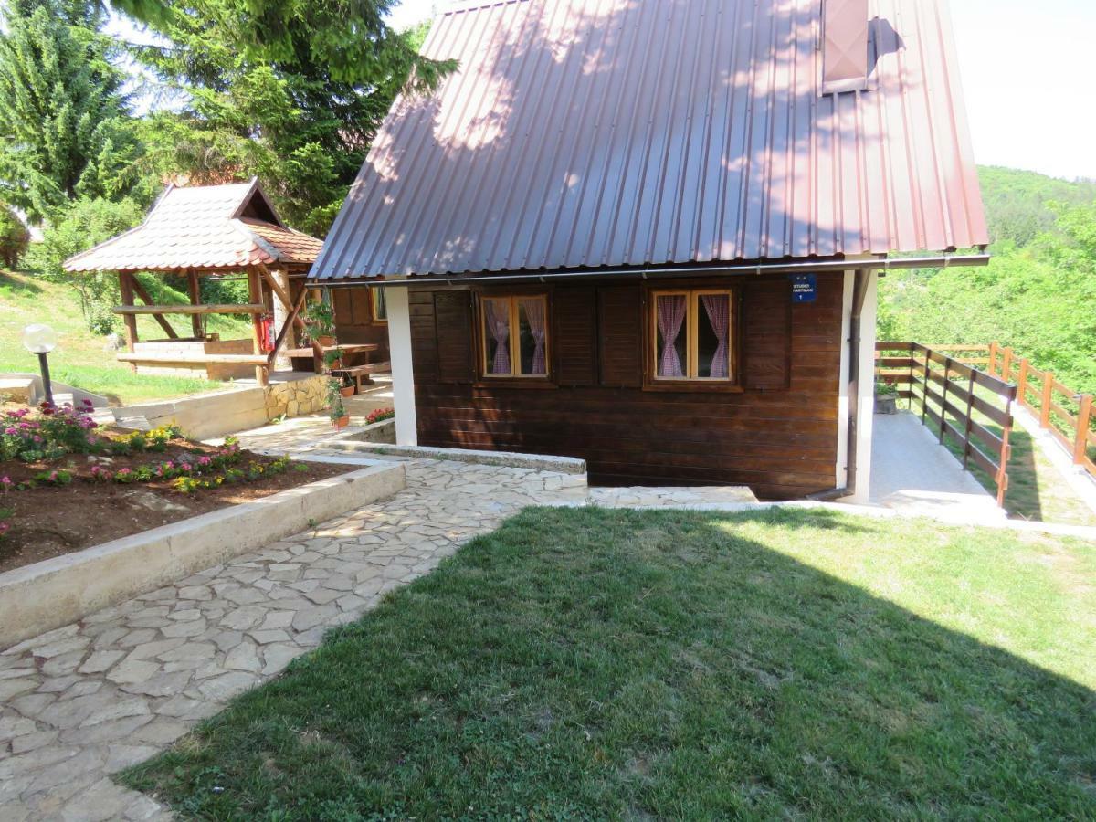 Guesthouse Stefanac Оточац Экстерьер фото